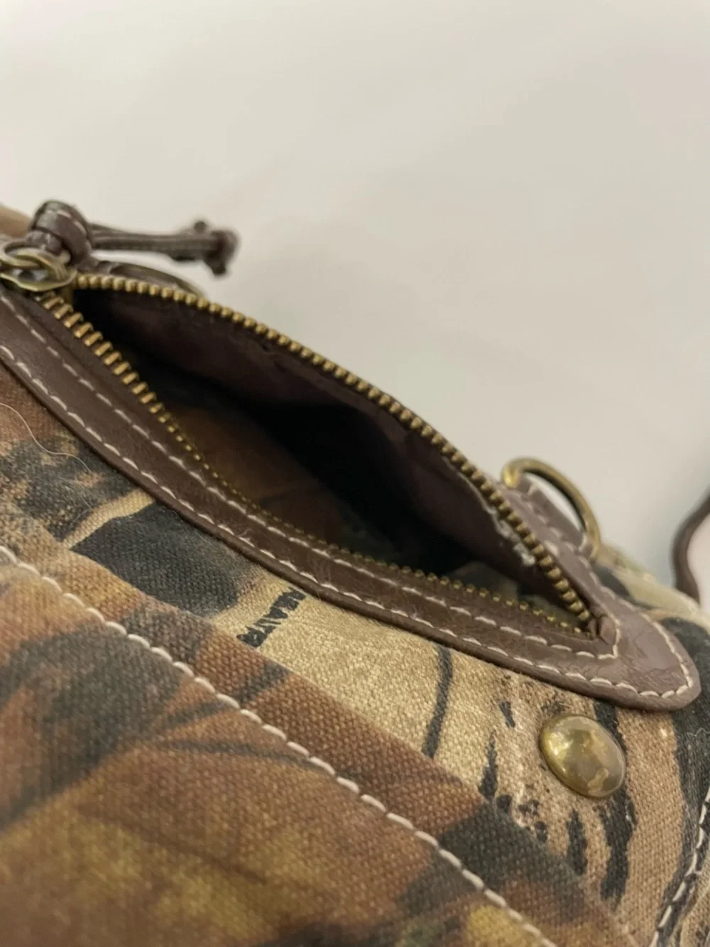 RealTree Camouflage Crossbody Mailman Shoulder Bag Brown Green Indie Sleaze